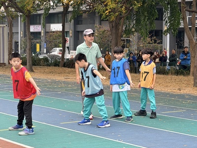 114學年度運動會-三年級大隊接力(另開新視窗)